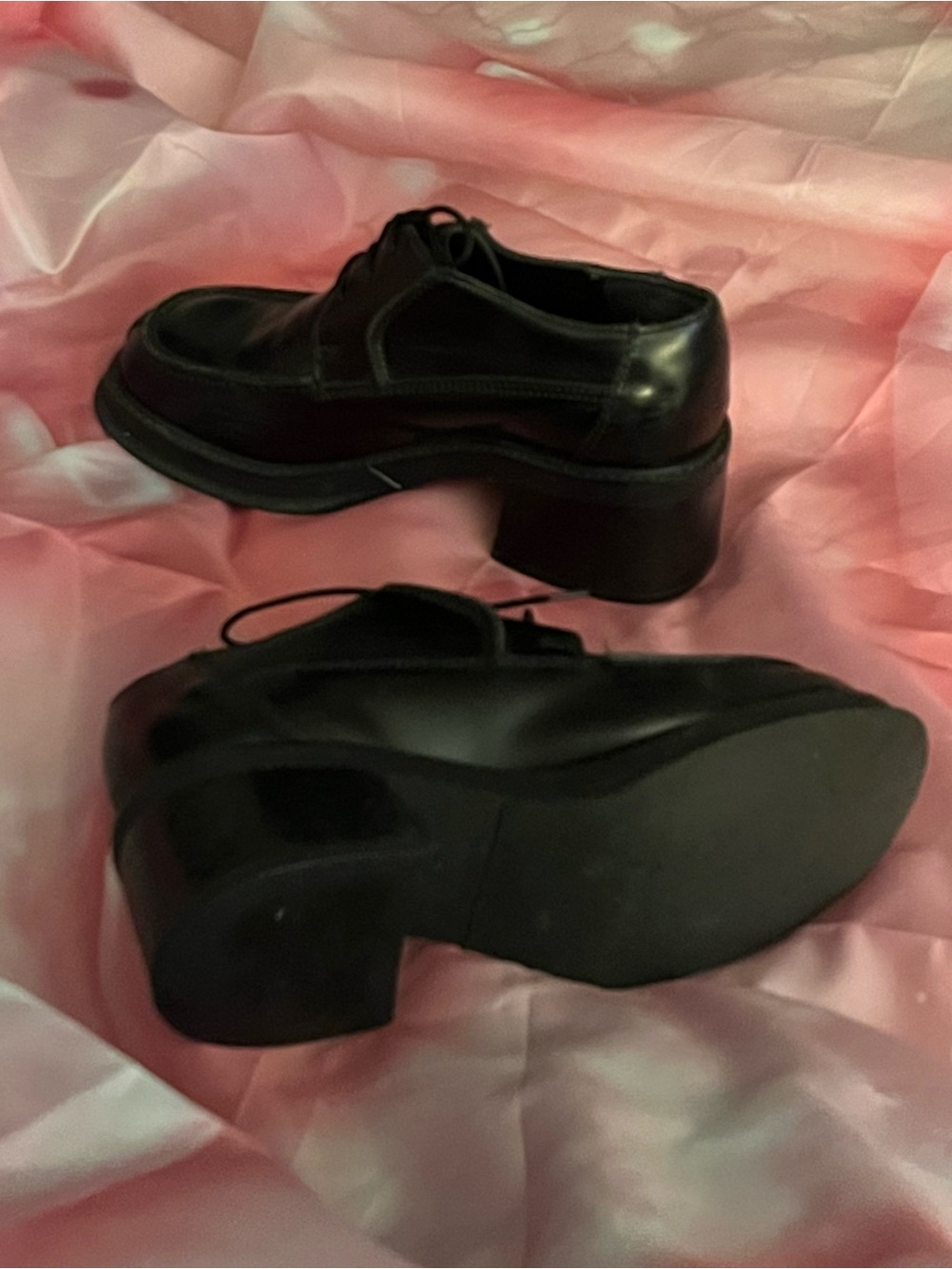 Steve Madden Genuine Leather Oxford shoes. 90’s vintage vibes.